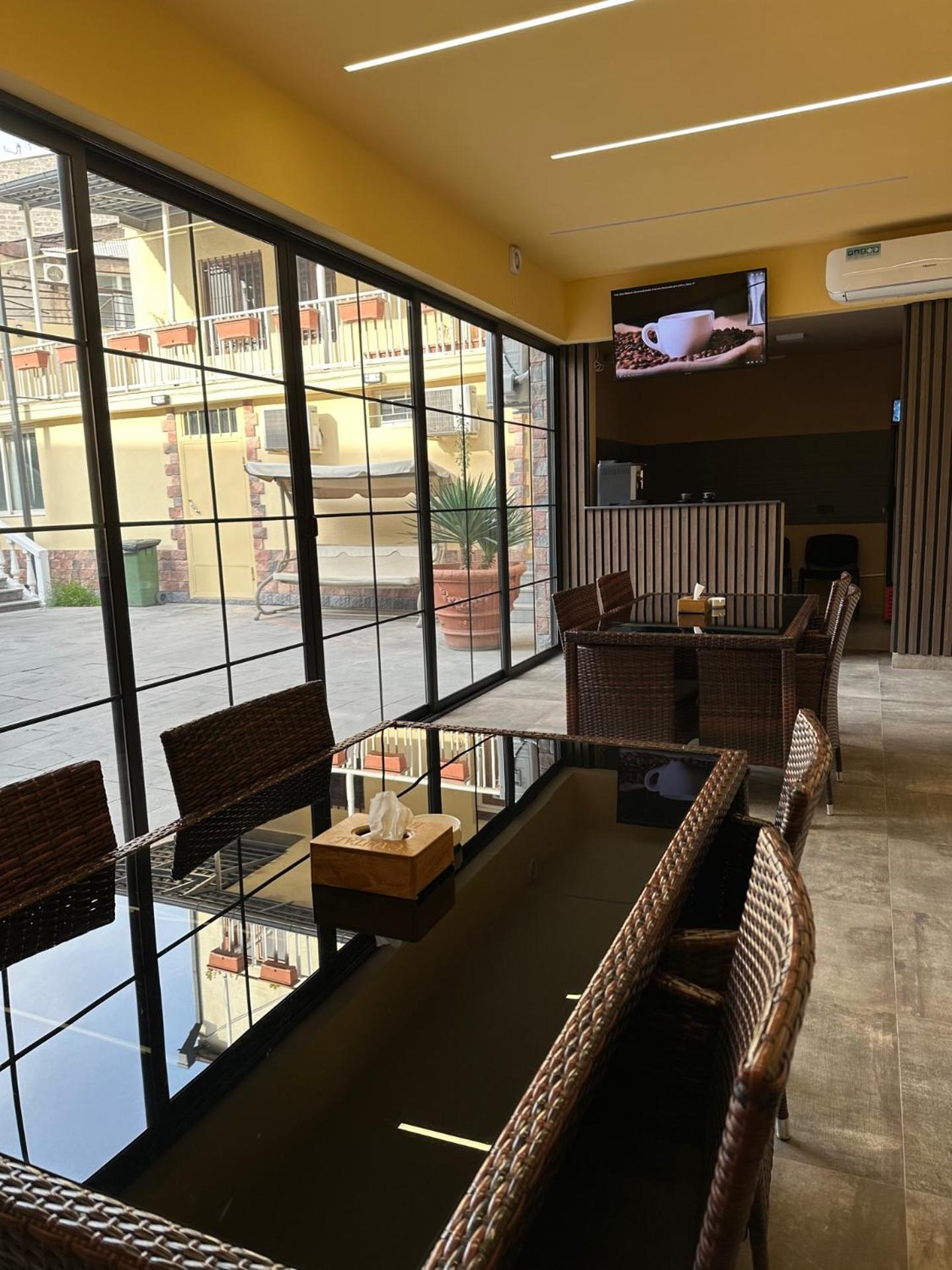 Capital Hotel Erywań Zewnętrze zdjęcie