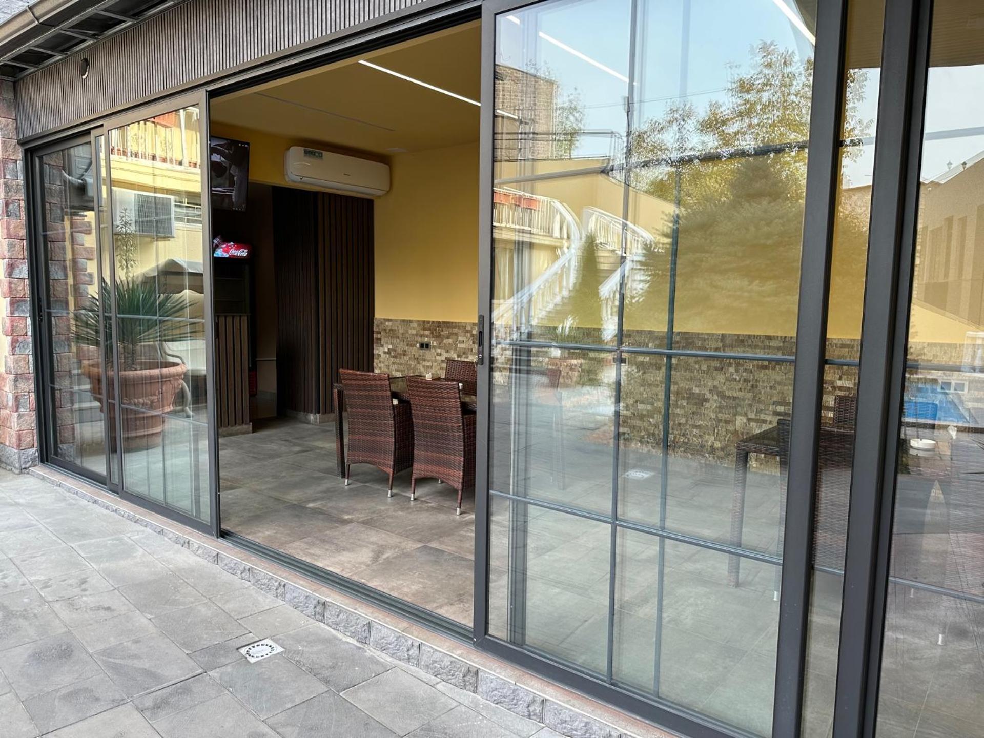Capital Hotel Erywań Zewnętrze zdjęcie